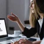 Como a Pesquisa por Voz Impacta o SEO Semântico